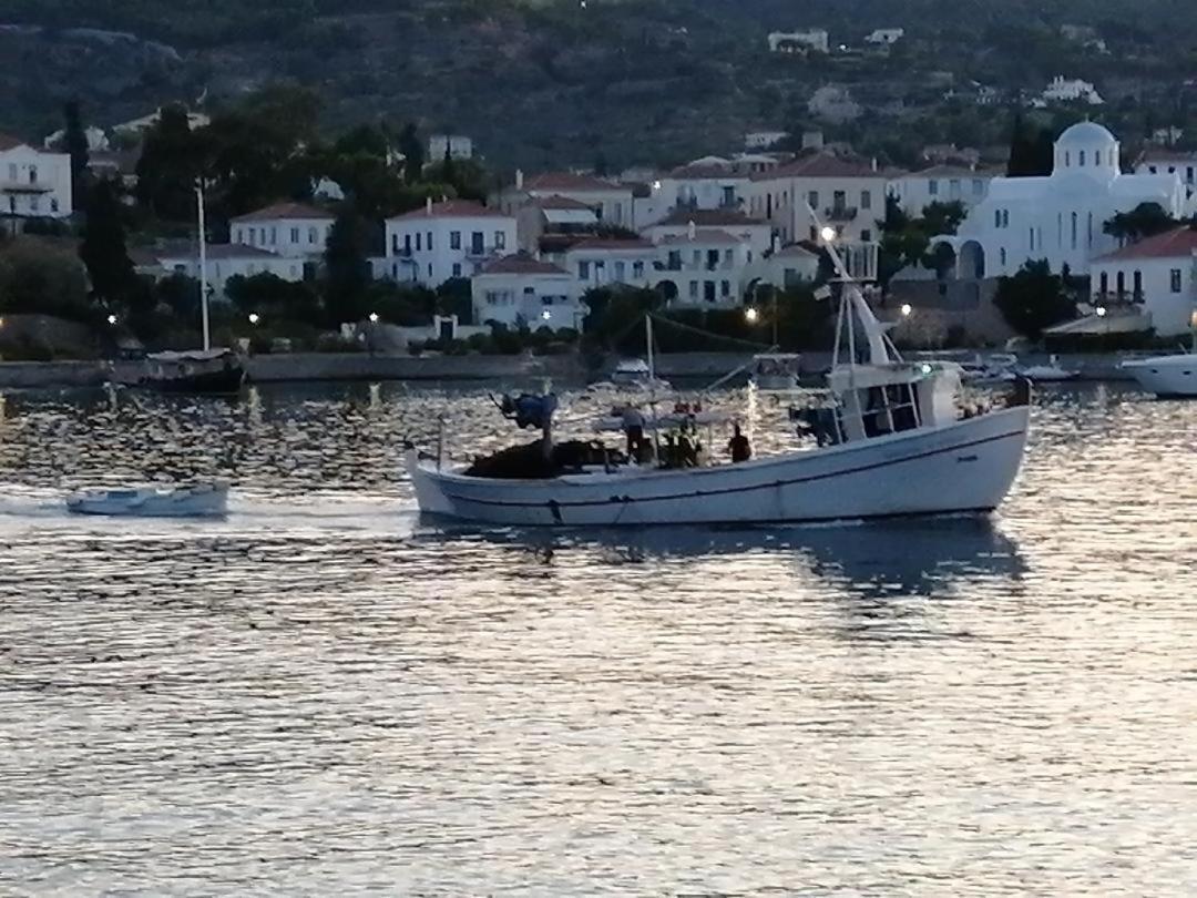 Sunblaze Studios1 Spetses Dış mekan fotoğraf
